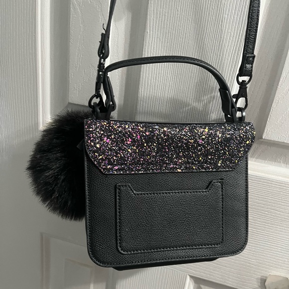 Black Sparkly Aldo Adjustable Strap Purse - Picture 9 of 10